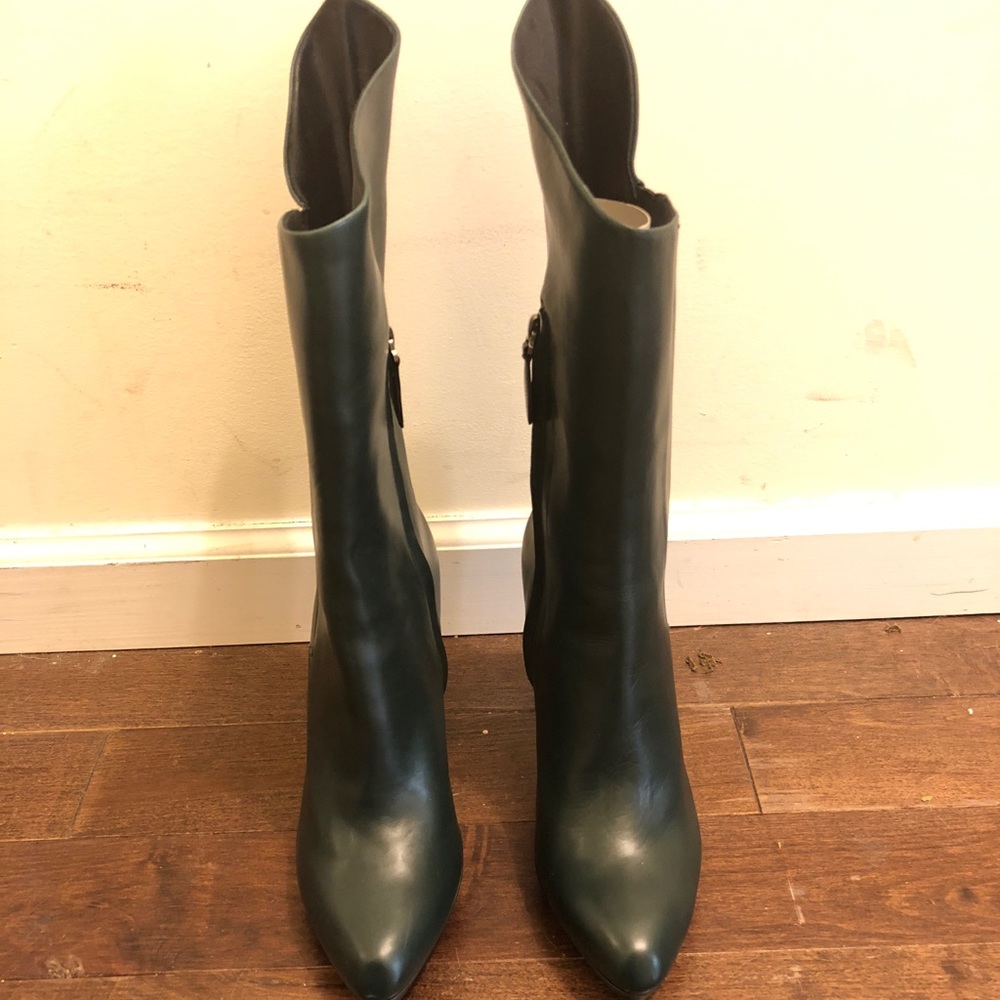 NEW Green Jil Sander asymmetrical boots.